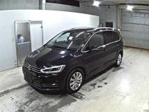 2018 Volkswagen Golf Touran