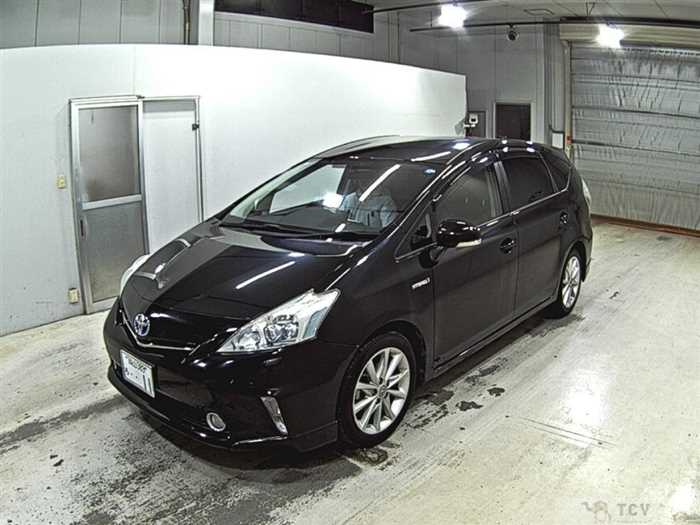 2013 Toyota PRIUS α