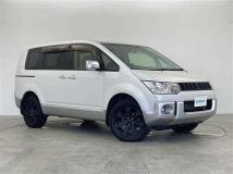 2017 Mitsubishi Delica D5