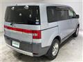 2008 Mitsubishi Delica D5