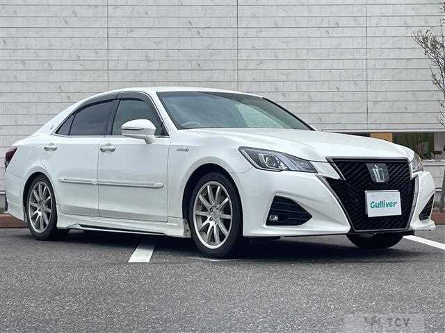 2017 Toyota Crown Hybrid