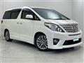 2013 Toyota Alphard