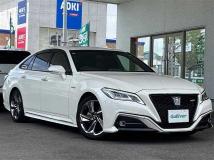 2018 Toyota Crown Hybrid
