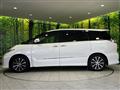 2013 Toyota Estima Hybrid