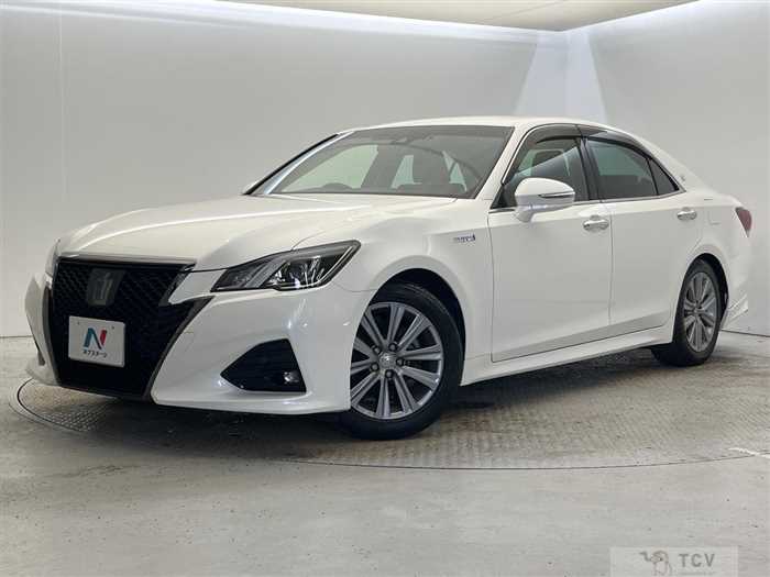 2018 Toyota Crown Hybrid