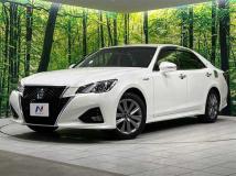 2017 Toyota Crown Hybrid