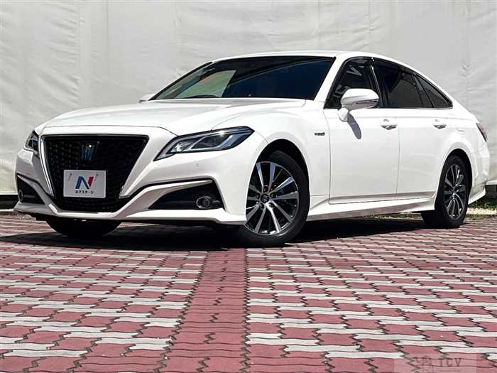 2018 Toyota Crown Hybrid