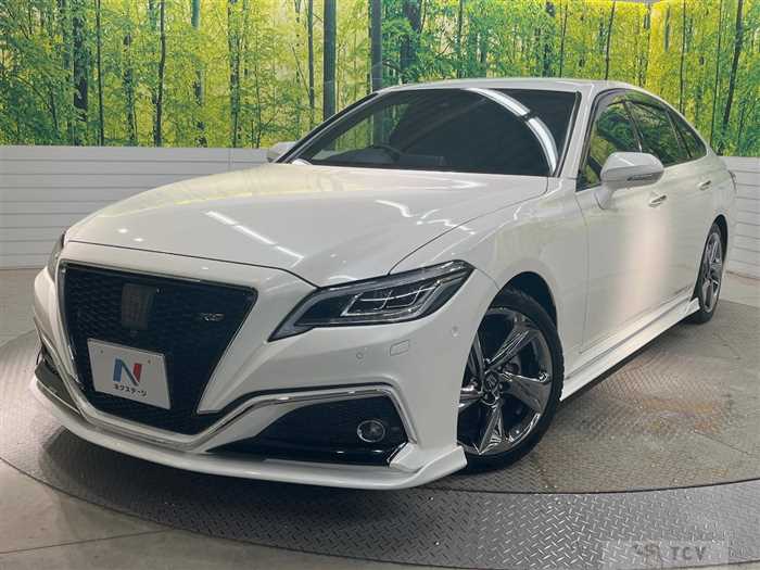 2018 Toyota Crown Hybrid