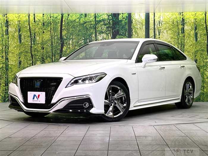 2018 Toyota Crown Hybrid
