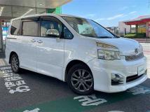 2011 Toyota Voxy
