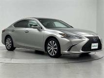 2019 Lexus ES