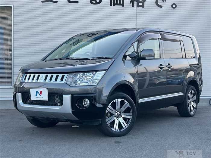 2017 Mitsubishi Delica D5