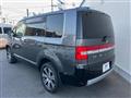 2017 Mitsubishi Delica D5