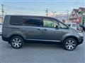 2017 Mitsubishi Delica D5