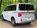 2022 Mitsubishi Delica D5