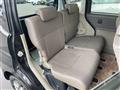 2011 Daihatsu Tanto