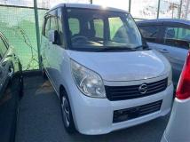 2011 Nissan ROOX