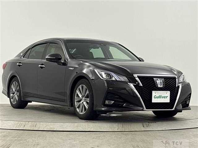2016 Toyota Crown Hybrid