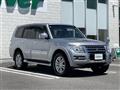 2016 Mitsubishi Pajero
