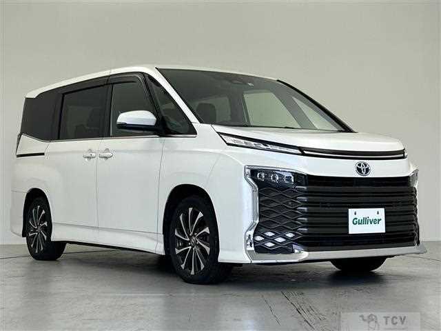 2022 Toyota Voxy