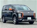 2019 Mitsubishi Delica D5