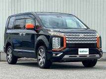 2019 Mitsubishi Delica D5