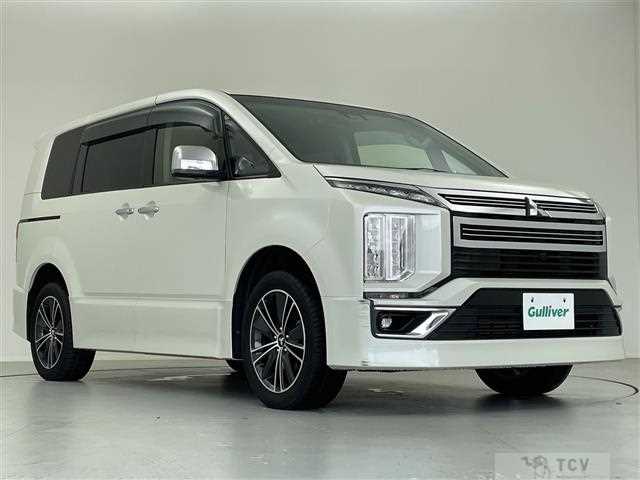2019 Mitsubishi Delica D5