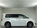 2019 Mitsubishi Delica D5
