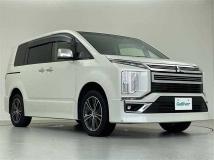 2019 Mitsubishi Delica D5