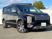 2020 Mitsubishi Delica D5