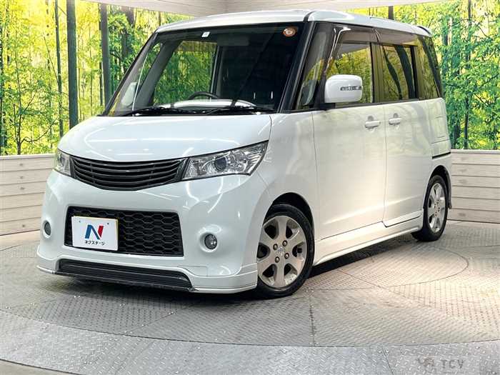 2010 Nissan ROOX