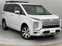 2022 Mitsubishi Delica D5