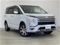 2022 Mitsubishi Delica D5
