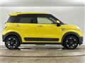2019 Daihatsu Cast
