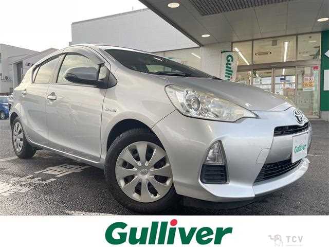2013 Toyota AQUA