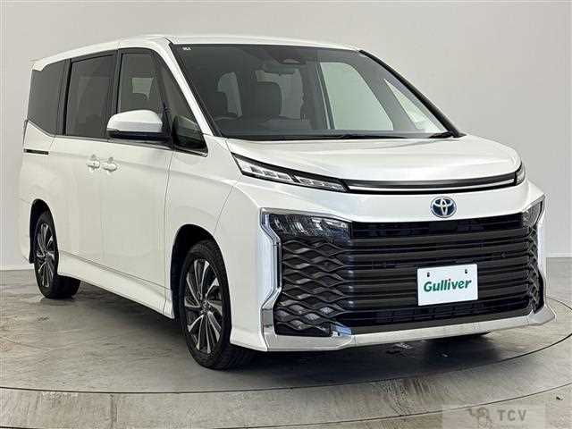 2023 Toyota Voxy