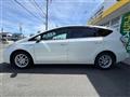 2013 Toyota PRIUS α
