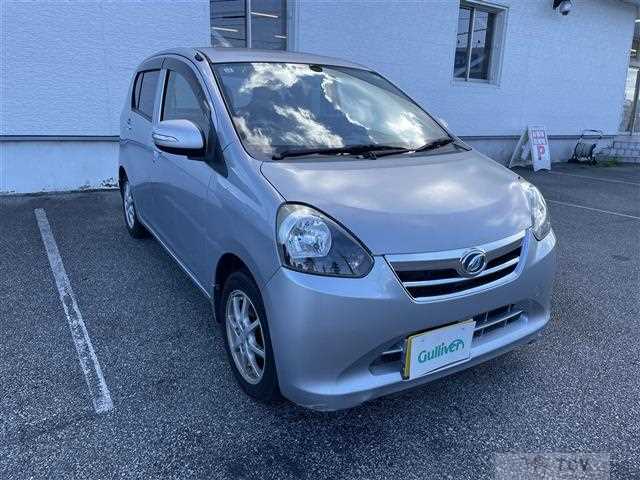 2011 Daihatsu Mira Es