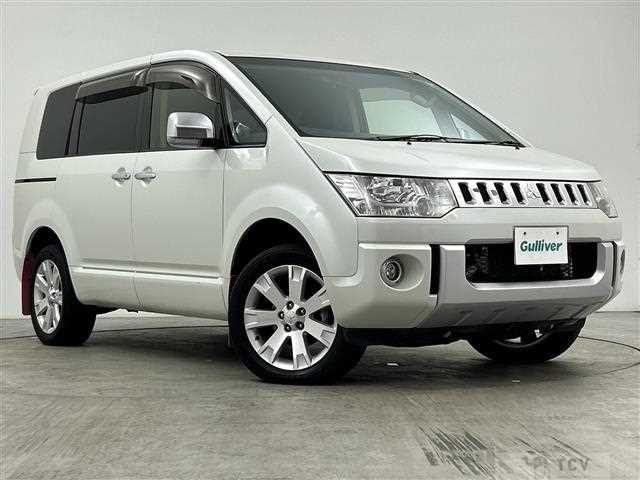 2016 Mitsubishi Delica D5
