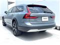 2022 Volvo V90
