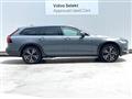 2022 Volvo V90