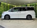 2014 Toyota Voxy