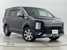 2022 Mitsubishi Delica D5
