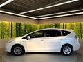 2013 Toyota PRIUS α