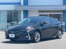 2017 Toyota Prius PHV
