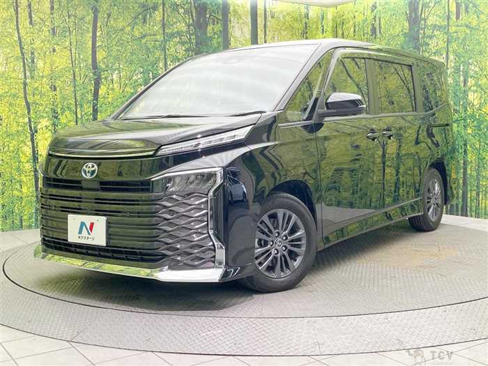 2023 Toyota Voxy