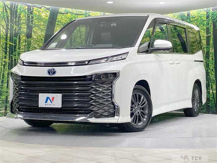 2023 Toyota Voxy
