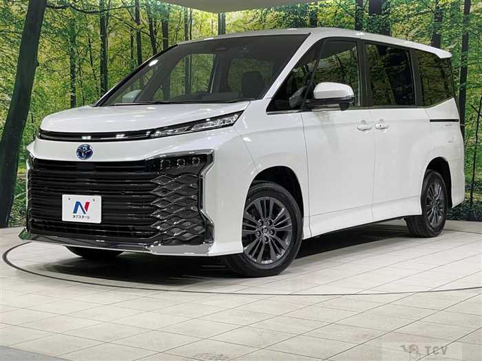 2025 Toyota Voxy