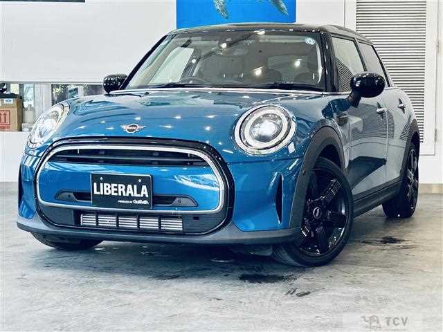 2022 BMW MINI
