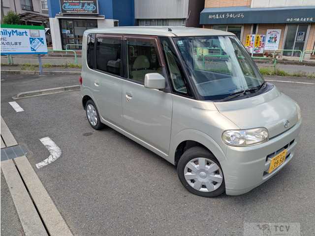 2004 Daihatsu Tanto